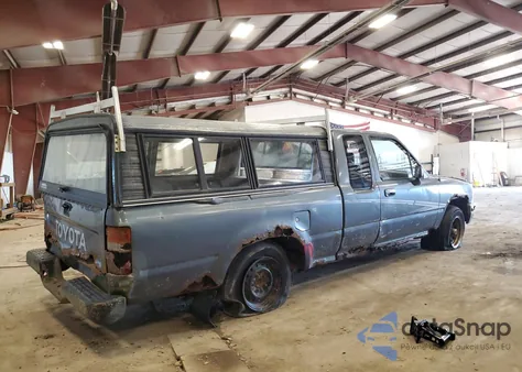 1992 Toyota Pickup 1/2 Ton Extra Long Wheelbase Dlx z USA, uszkodzony, nr VIN JT4RN93P0N5065687